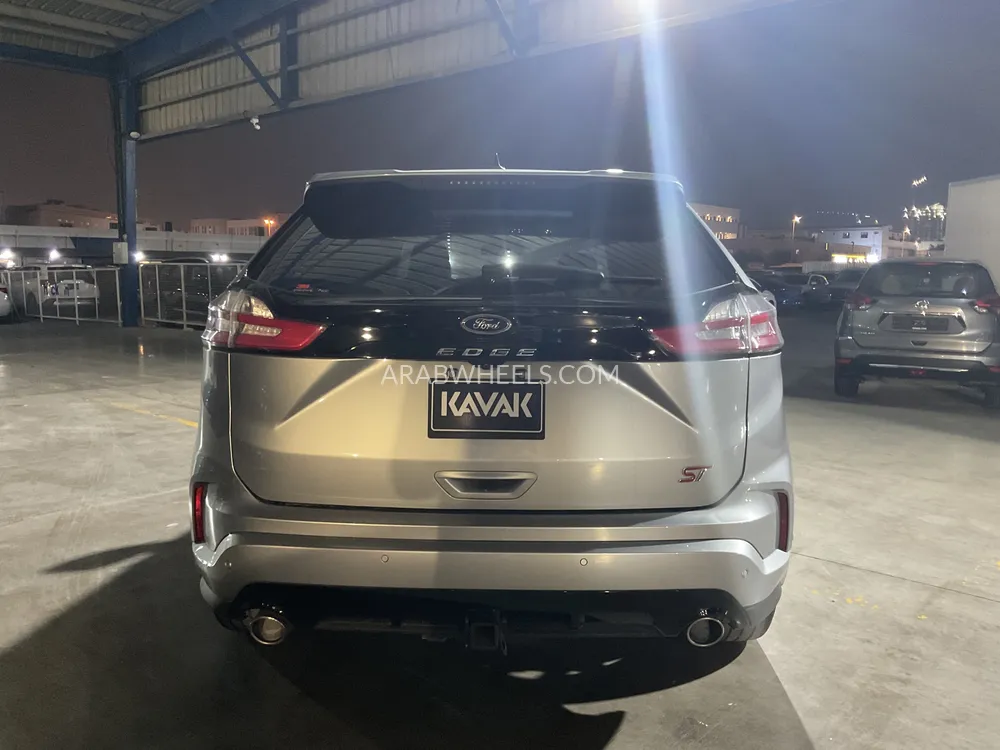Ford Edge 2023 for Sale in Sharjah Image-5
