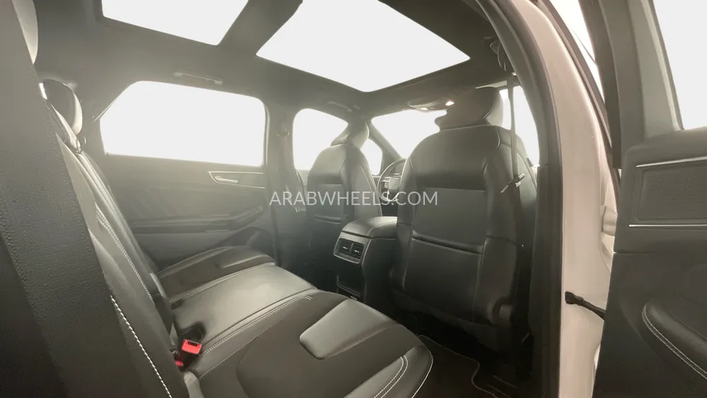 Ford Edge 2023 for Sale in Sharjah Image-26