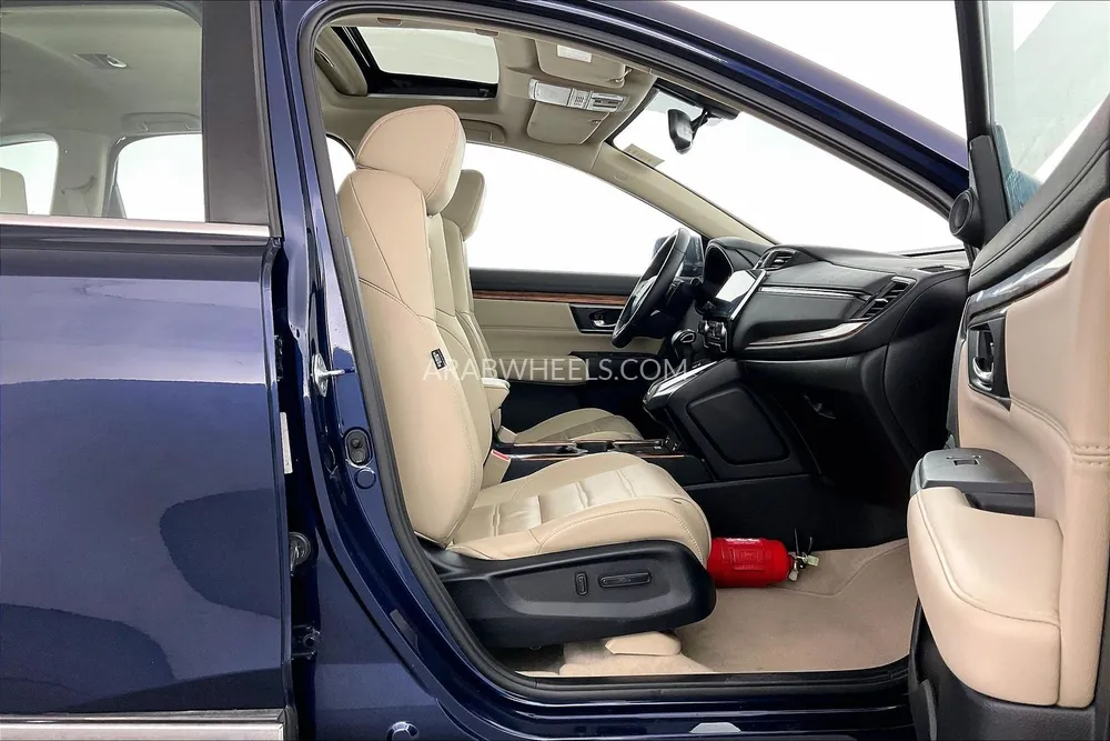 Honda CR-V 2022 for Sale in Sharjah Image-13
