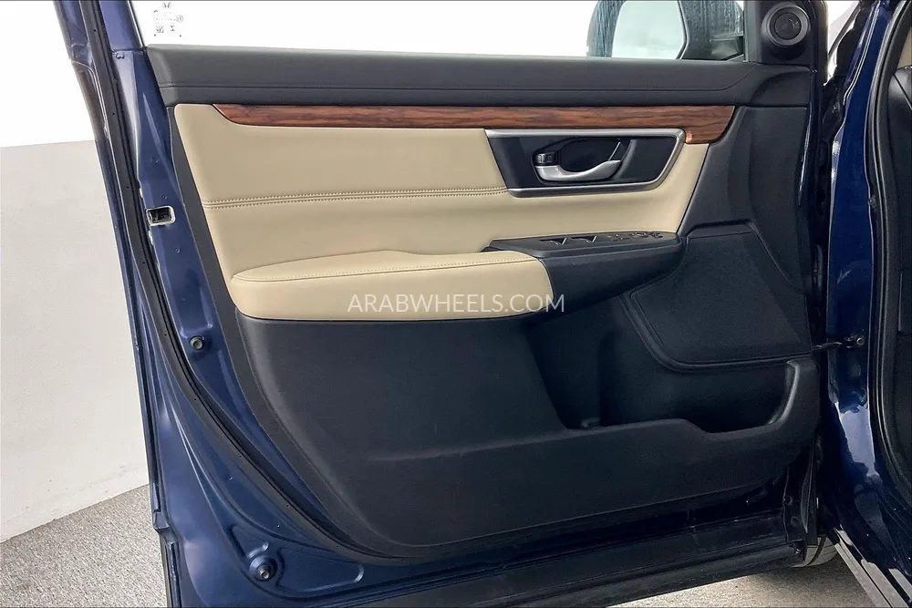 Honda CR-V 2022 for Sale in Sharjah Image-26