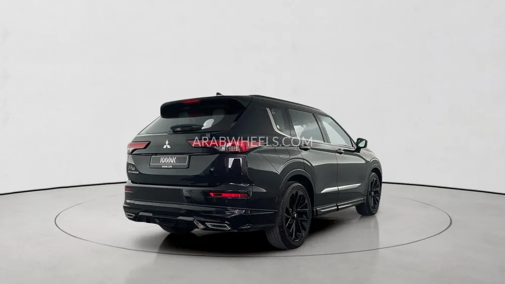 ميتسوبيشي أوتلاندر 2023 for Sale in دبي Image-6