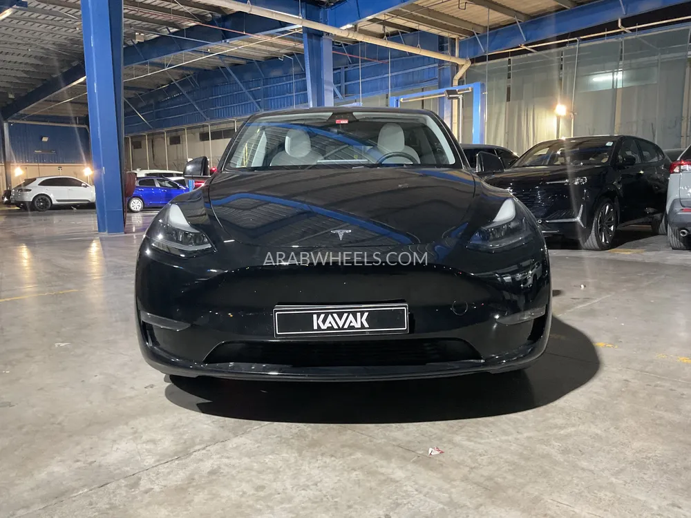 Tesla Model Y 2023 for Sale in Sharjah Image-2