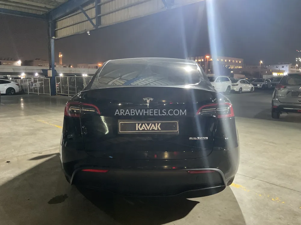 Tesla Model Y 2023 for Sale in Sharjah Image-5