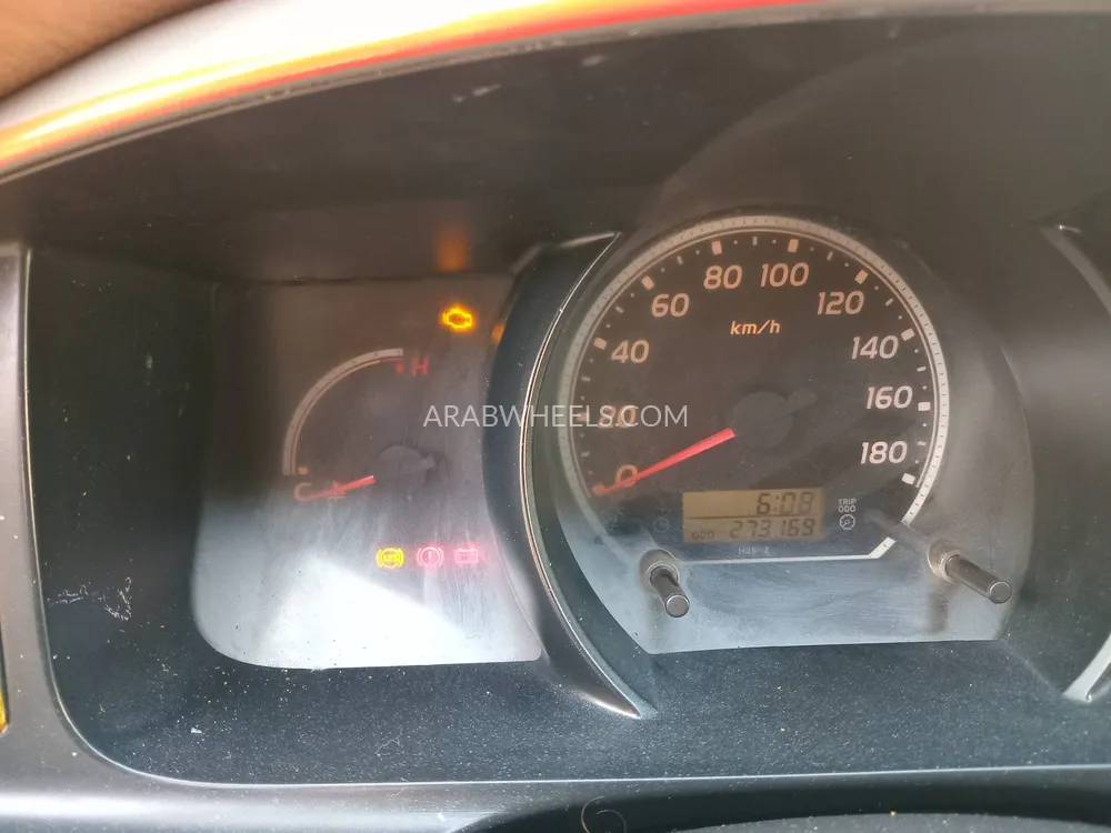 Toyota Hiace 2013 for Sale in Sharjah Image-11