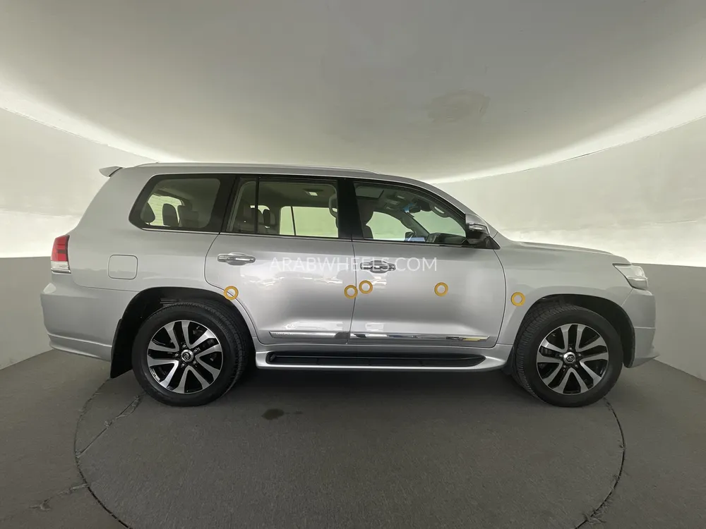 Toyota Land Cruiser 2019 for Sale in Sharjah Image-32