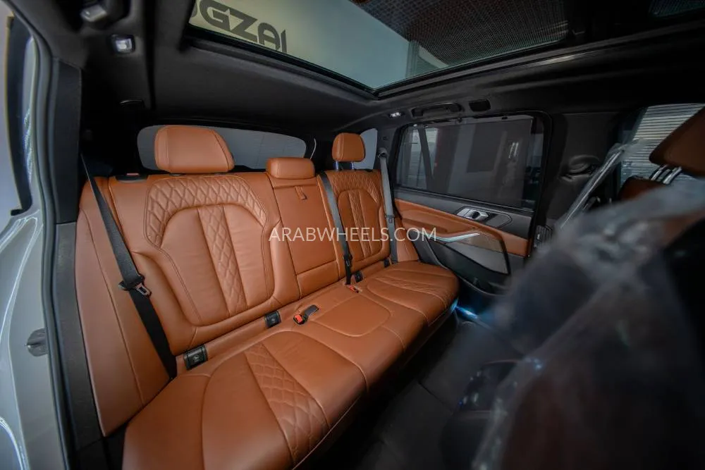 BMW X5 2019 for Sale in Dubai Image-13