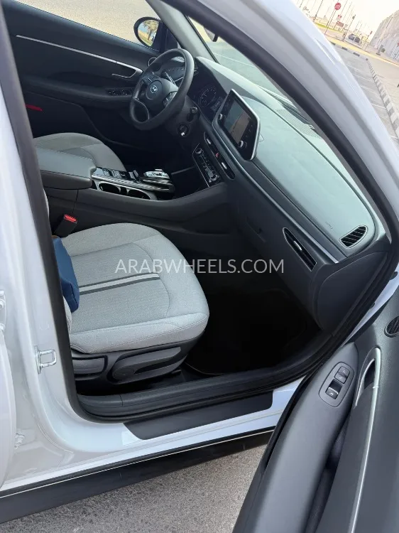 Hyundai Sonata 2021 for Sale in Dubai Image-16
