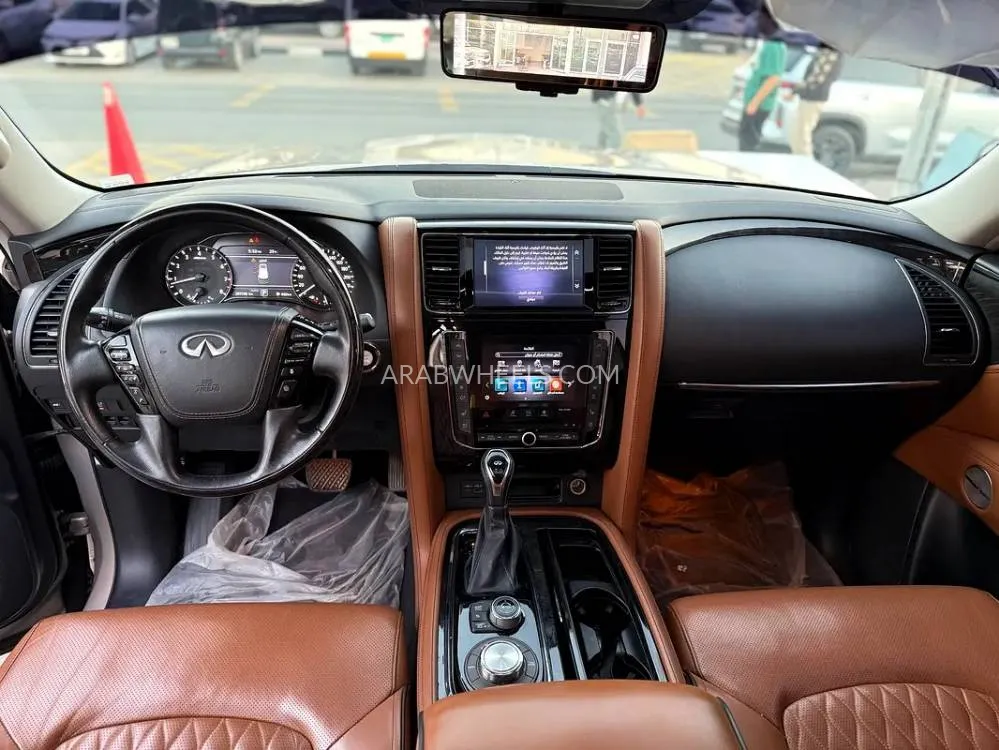 Infiniti QX80 2021 for Sale in Sharjah Image-3