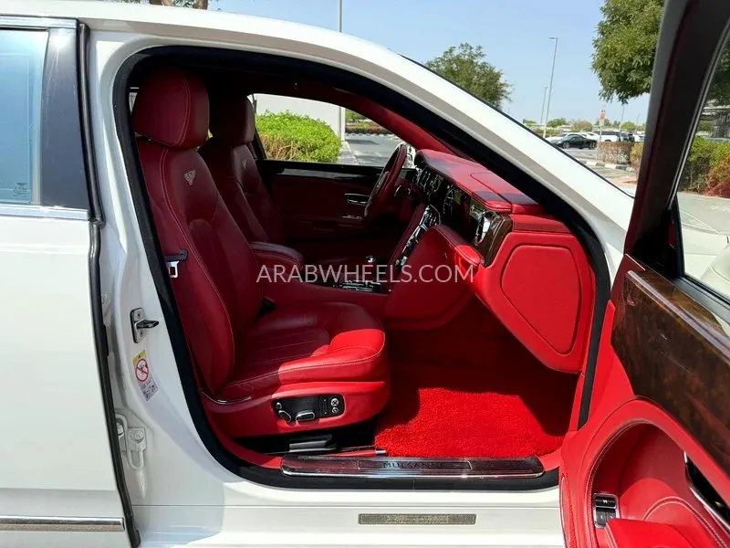 Bentley Mulsanne 2013 for Sale in Dubai Image-16