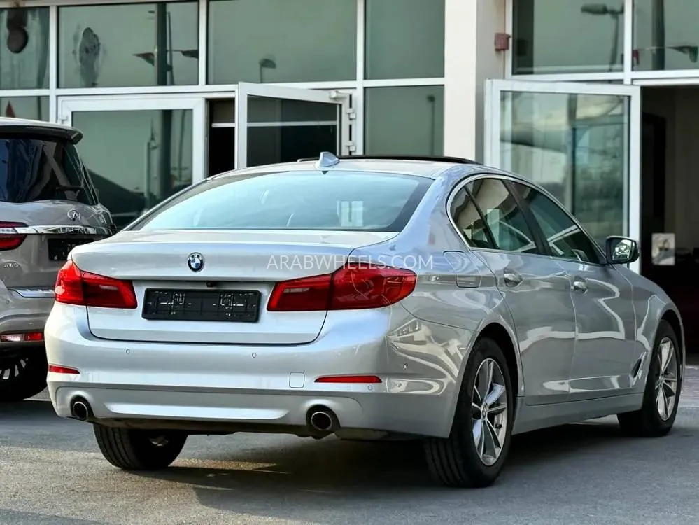 BMW 5 series 2020 for Sale in Sharjah Image-2