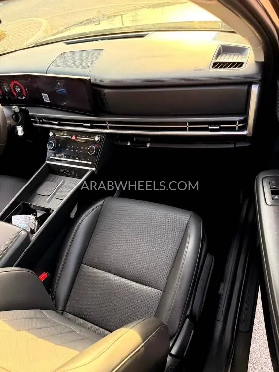 Hyundai Grand Santa Fe 2024 for Sale in Dubai Image-8