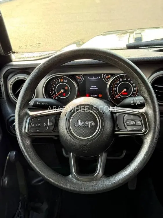 جيب غلادياتور 2022 for Sale in دبي Image-9