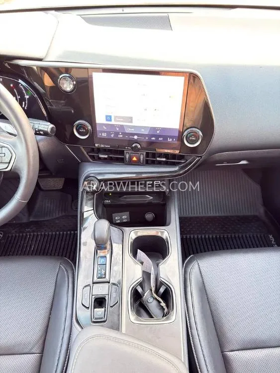 Lexus NX 2025 for Sale in Dubai Image-12