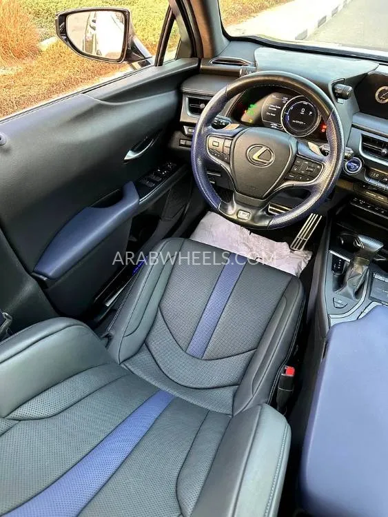Lexus UX 2022 for Sale in Dubai Image-17