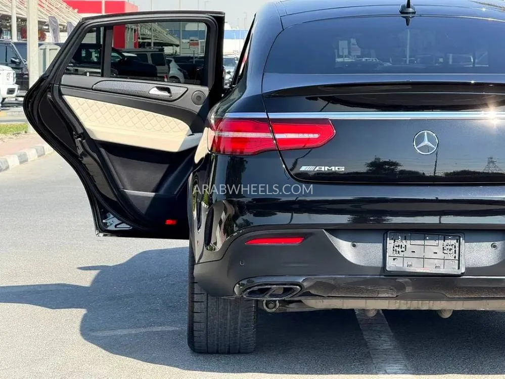 Mercedes Benz GLE Class 2018 for Sale in Dubai Image-12