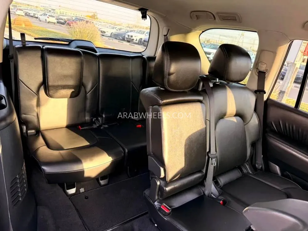 Nissan Armada 2021 for Sale in Dubai Image-13