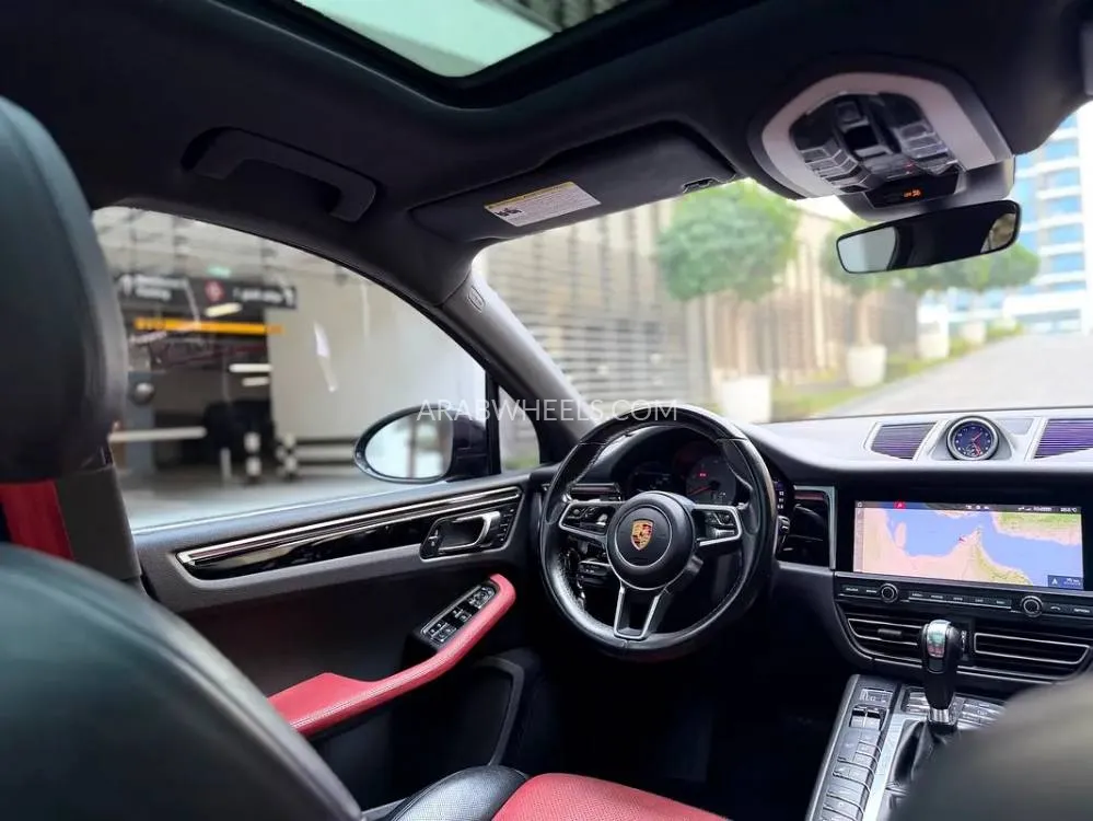 Porsche Macan 2021 for Sale in Dubai Image-5