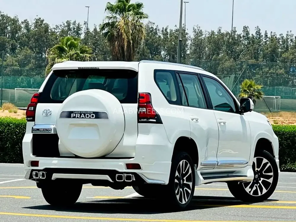 Toyota Land Cruiser Prado 2011 for Sale in Sharjah Image-4