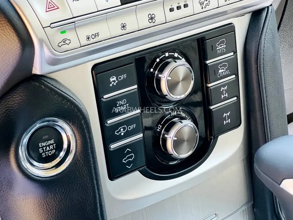 Toyota Land Cruiser Prado 2011 for Sale in Sharjah Image-7