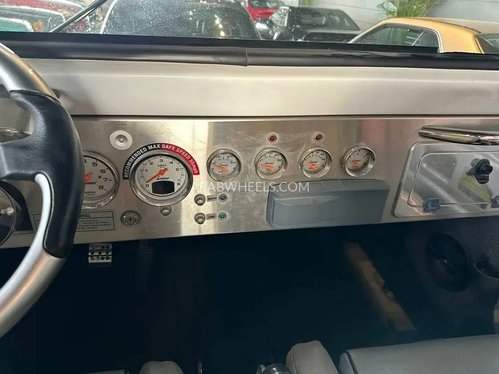 Jeep Compass 2013 for Sale in Abu Dhabi Image-7