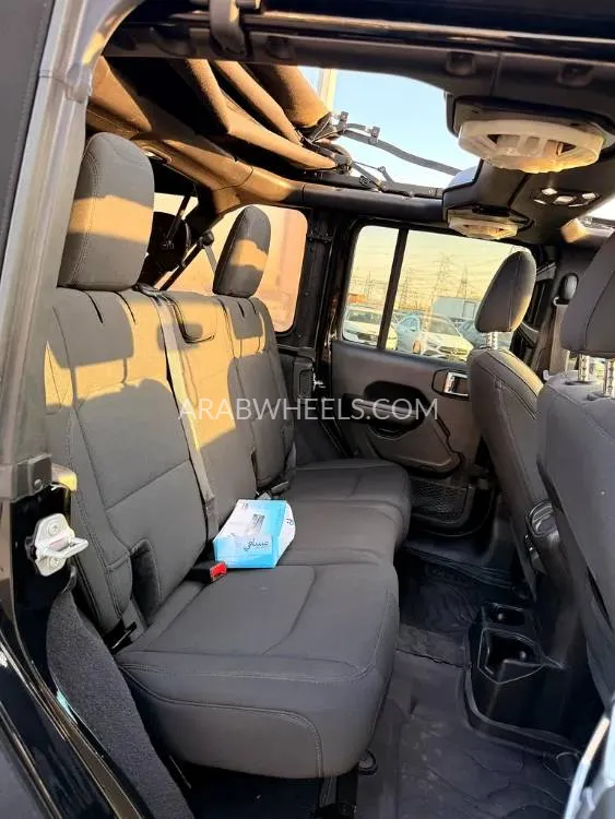 Jeep Wrangler 2021 for Sale in Dubai Image-8