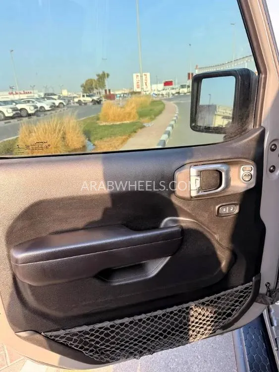 Jeep Wrangler 2020 for Sale in Dubai Image-2