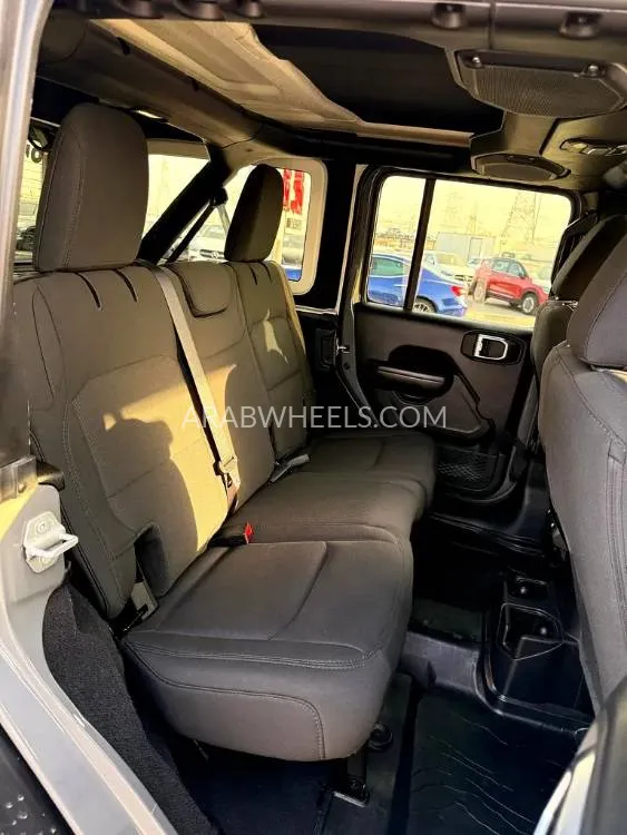 Jeep Wrangler 2020 for Sale in Dubai Image-3