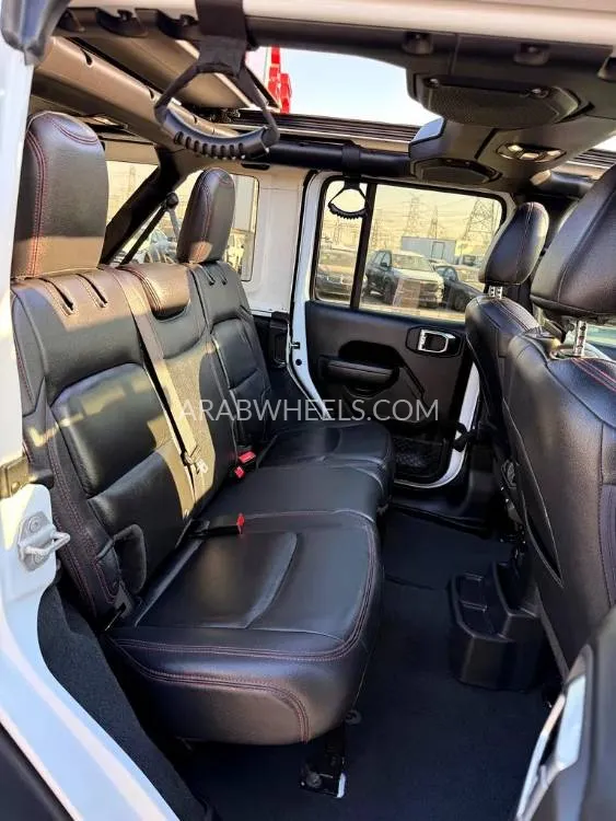 Jeep Wrangler 2023 for Sale in Dubai Image-15