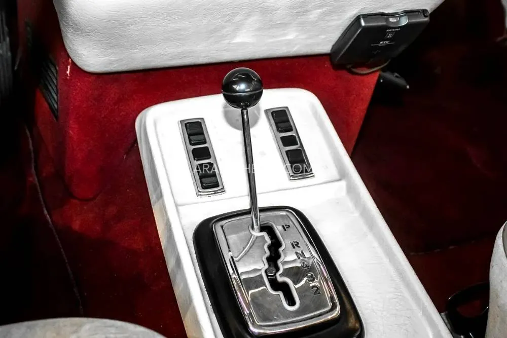 مرسيدس بنز 280 1970 for Sale in أبو ظبي Image-4