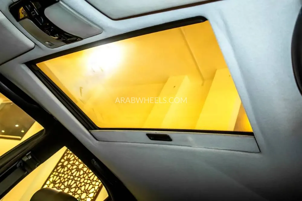 مرسيدس بنز كلاس E 1998 for Sale in أبو ظبي Image-9