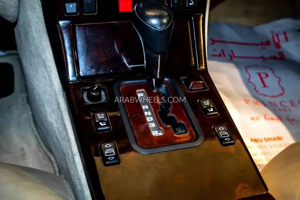 Mercedes Benz SL Class 1994 for Sale in Abu Dhabi Image-2