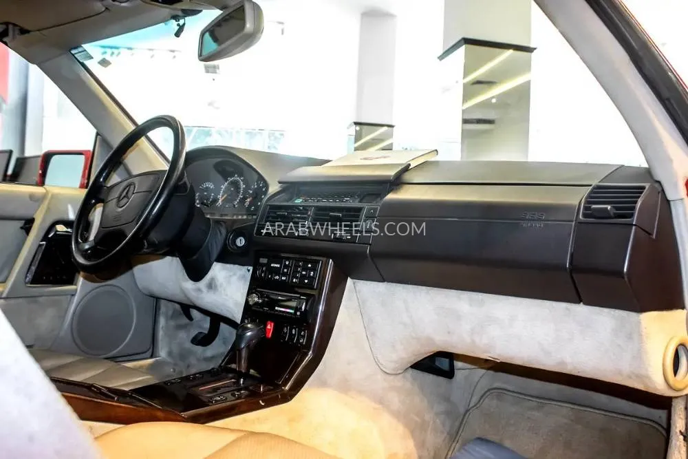 Mercedes Benz SL Class 1994 for Sale in Abu Dhabi Image-10