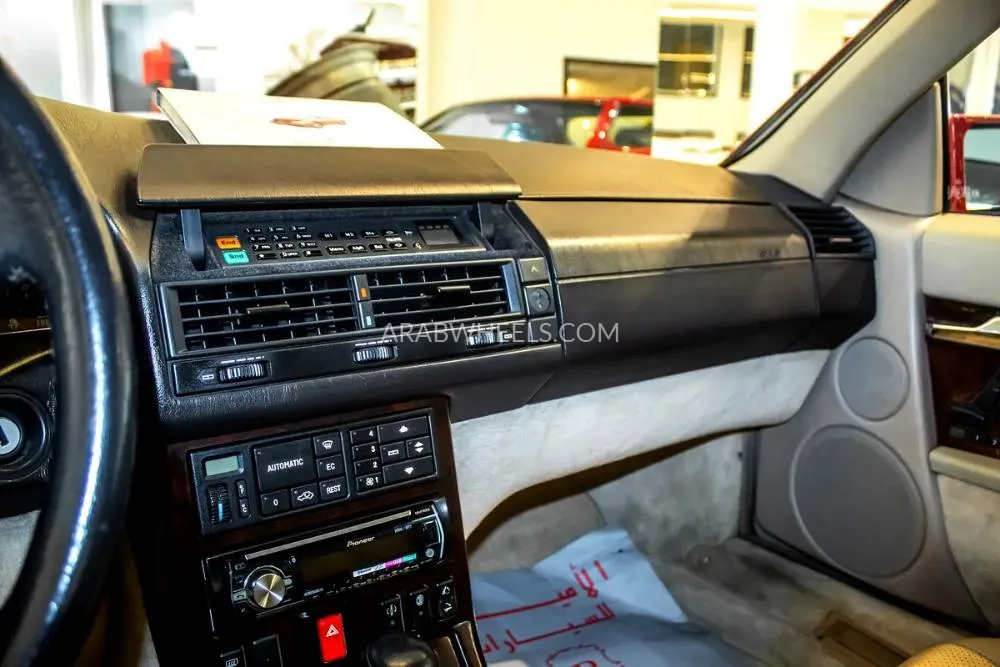Mercedes Benz SL Class 1994 for Sale in Abu Dhabi Image-15