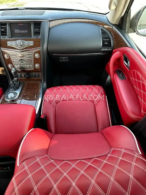 Nissan Armada 2019 for Sale in Dubai Image-2