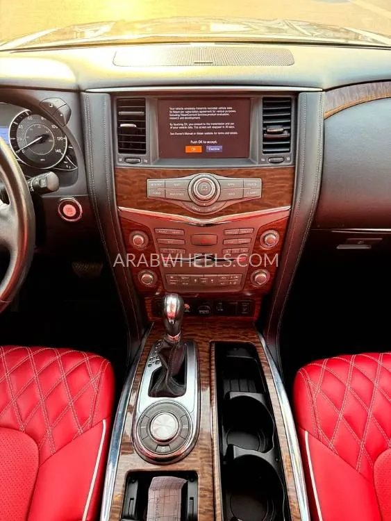 Nissan Armada 2021 for Sale in Dubai Image-9