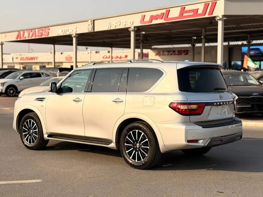 Nissan Armada 2022 for Sale in Dubai Image-7