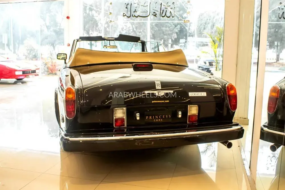 Rolls Royce Corniche 1985 for Sale in Abu Dhabi Image-15