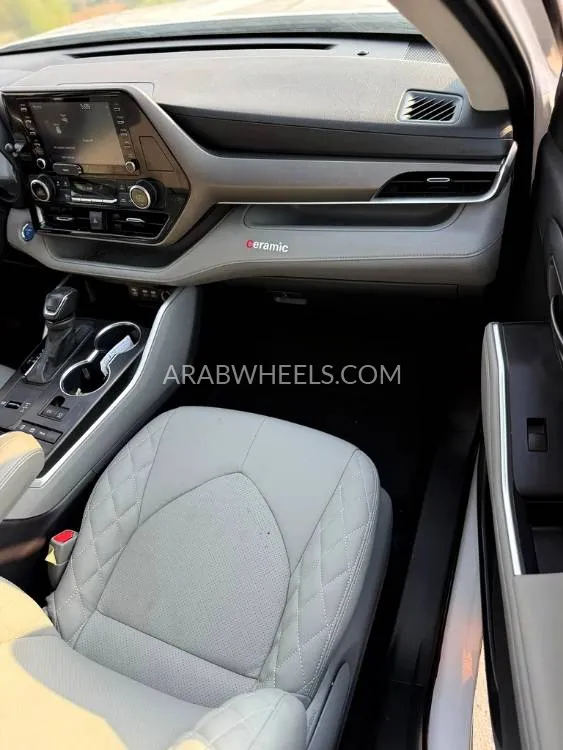 تويوتا جراند هايلاندر 2022 for Sale in دبي Image-7