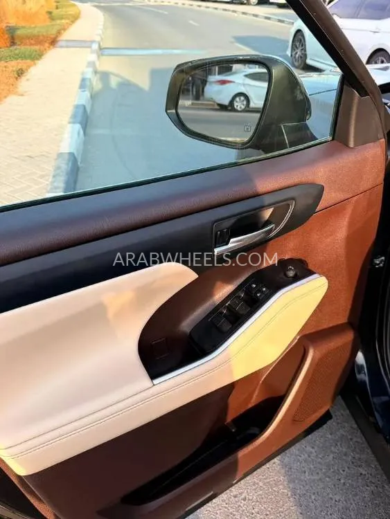 تويوتا جراند هايلاندر 2022 for Sale in دبي Image-5