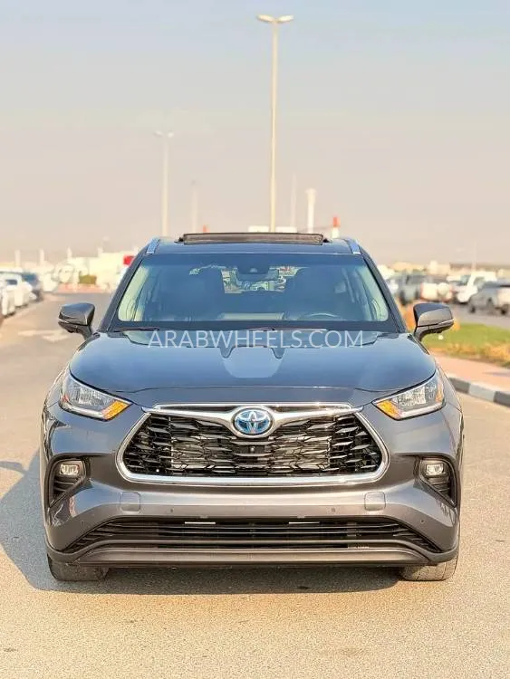 تويوتا جراند هايلاندر 2023 for Sale in دبي Image-12