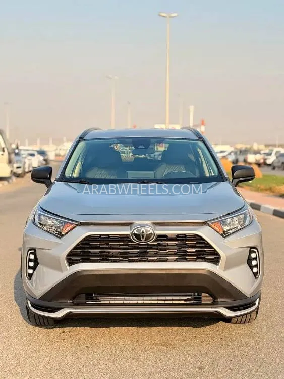 تويوتا راف 4 2019 for Sale in دبي Image-2
