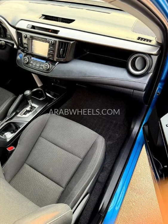 Toyota Rav4 2016 for Sale in Dubai Image-5