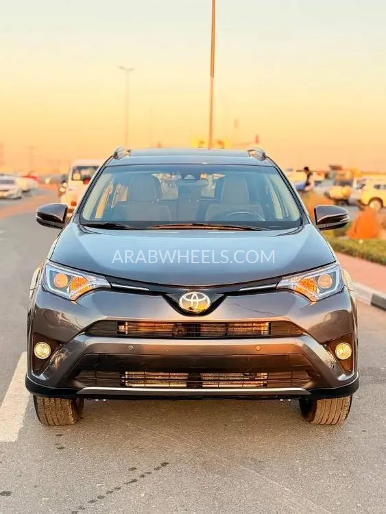 Toyota Rav4 2018 for Sale in Dubai Image-6