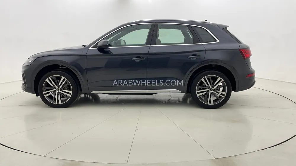 Audi Q5 2024 for Sale in Dubai Image-6