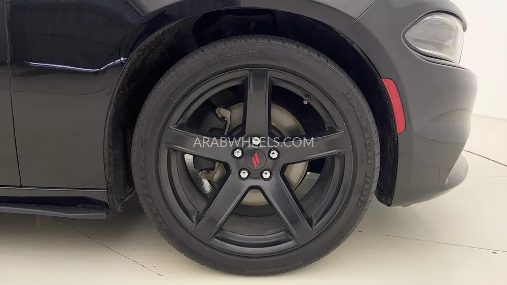 Dodge Charger 2018 for Sale in Dubai Image-10