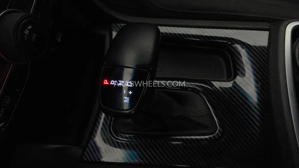 Dodge Charger 2018 for Sale in Dubai Image-18