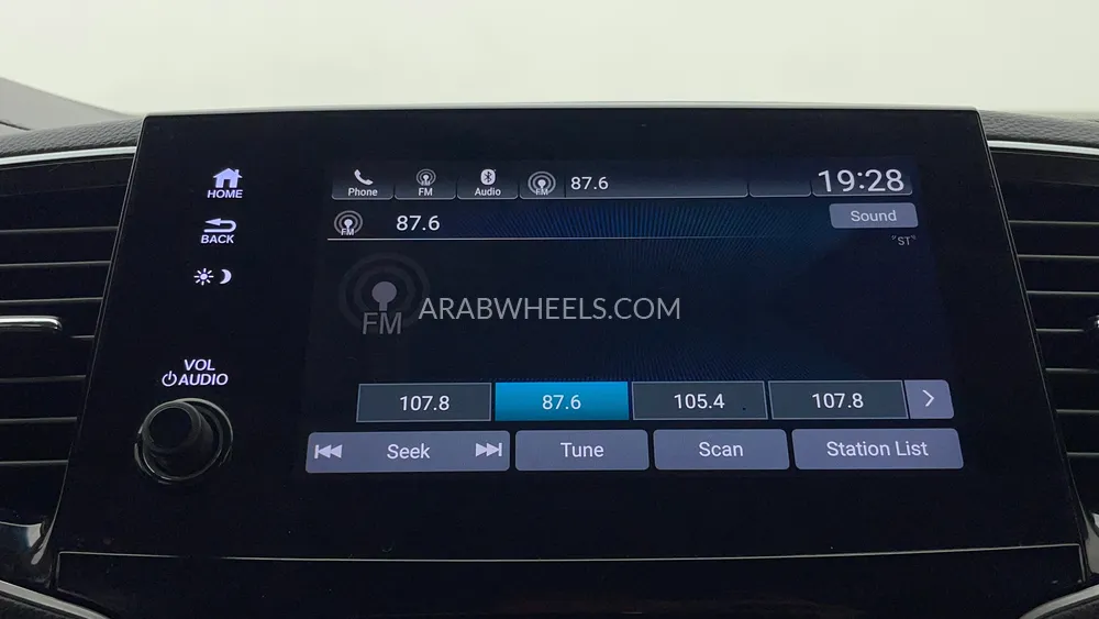 Honda Pilot 2019 for Sale in Dubai Image-15