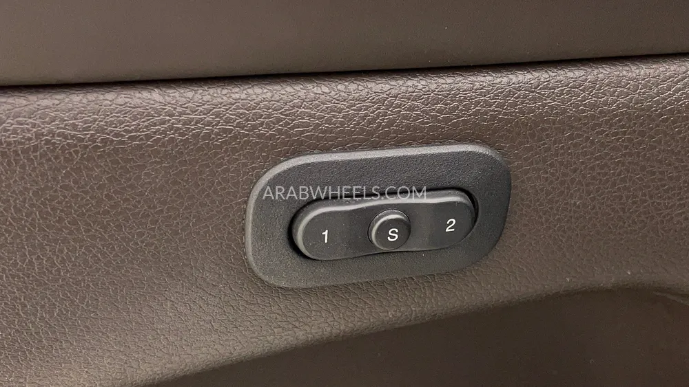 Jeep Grand Cherokee 2019 for Sale in Dubai Image-46