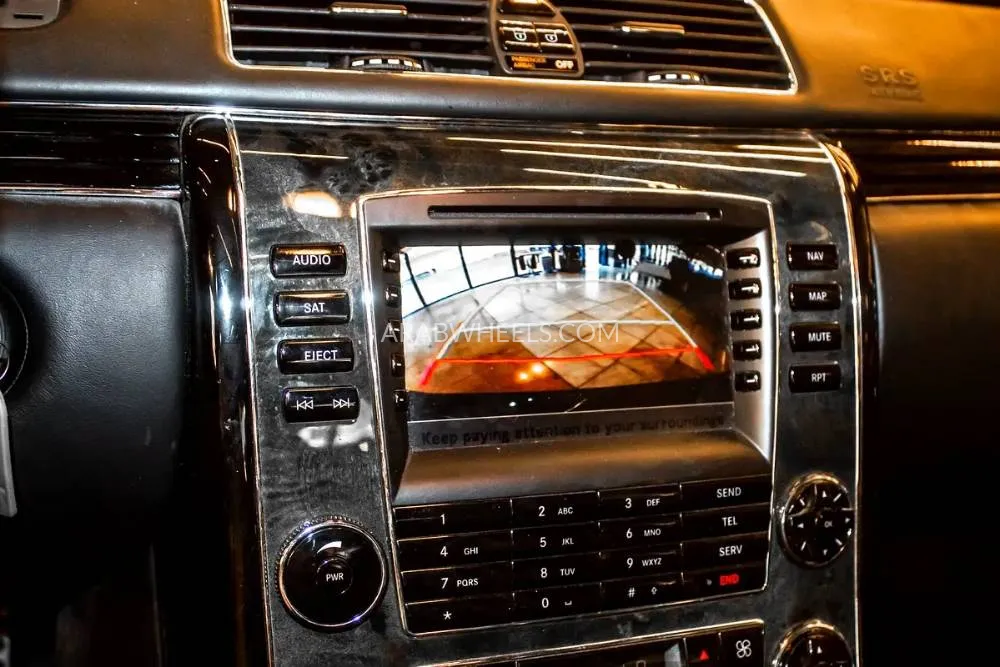 مايباخ 57 2012 for Sale in أبو ظبي Image-7