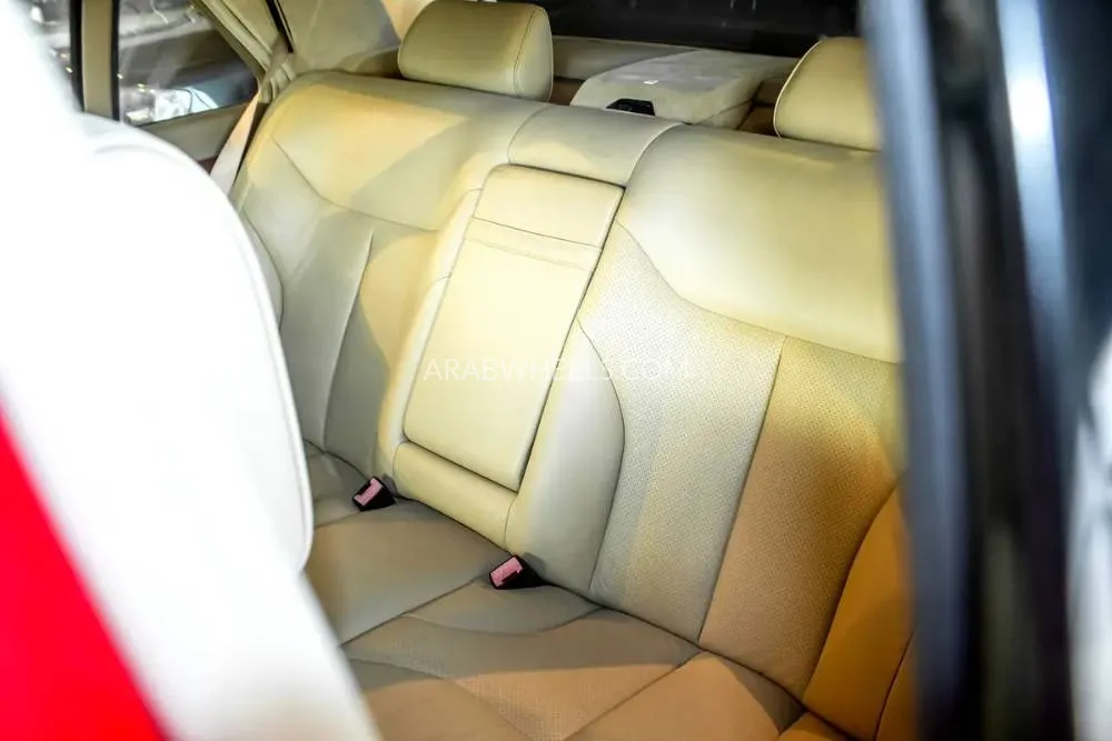 مرسيدس بنز CLS Class 1997 for Sale in أبو ظبي Image-9